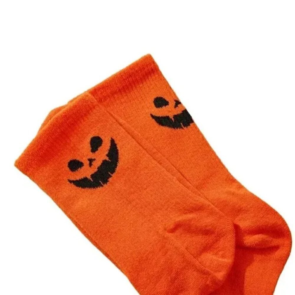 ORANGE PUMPKIN CREW SOCKS